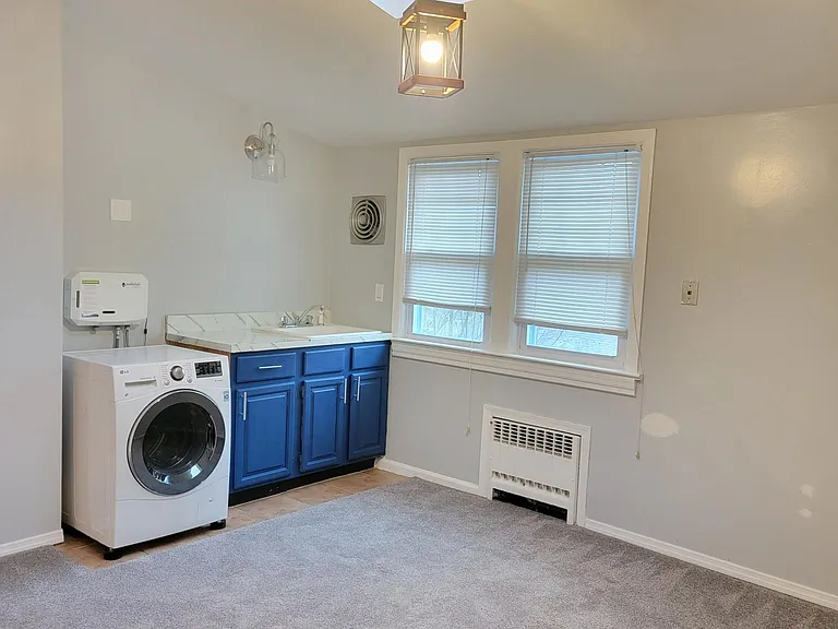 262 Crocus Ave #2 — Photo 13