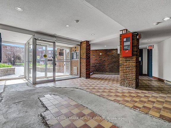 2nd image of 2041 Arrowsmith Dr Unit 105A