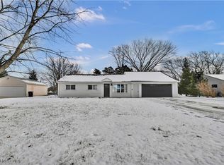 1855 Pinewood Dr, Brunswick, OH 44212