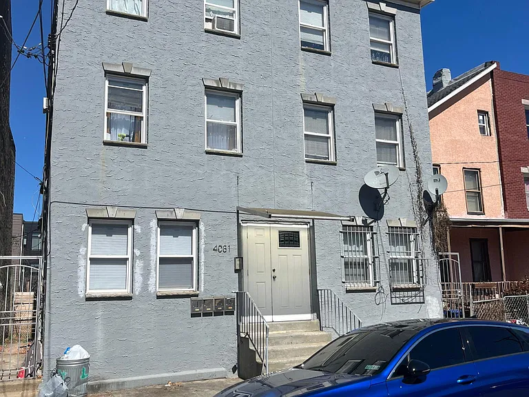 4081 Spring Garden St #4 — Photo 1