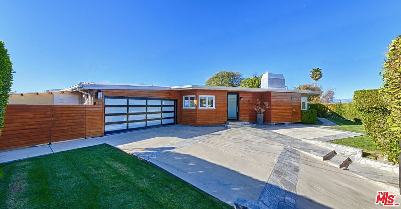 3921 Cody Rd, Sherman Oaks, CA 91403 | Zillow