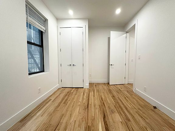 5th image of 228 W 18th St APT 17