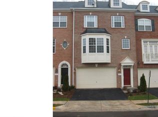 4461 Monmouth St, Fairfax, VA 22030