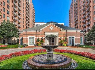 11710 Old Georgetown Rd APT 601, North Bethesda, MD 20852