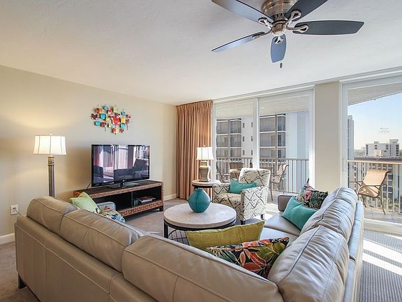 5th image of 221 9th St S #102