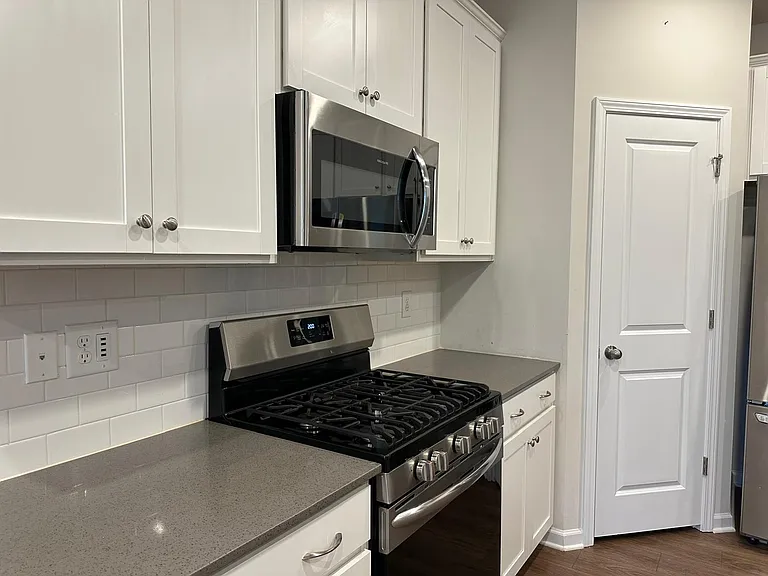 14140 Castle Nook Dr #1 — Photo 5