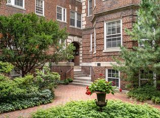 43 Linnaean St APT 24, Cambridge, MA 02138