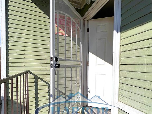 3rd image of 103 N Mesa St #103