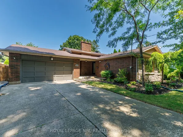 15 Black Friars Rd, Saint Catharines, ON L2N 2M8