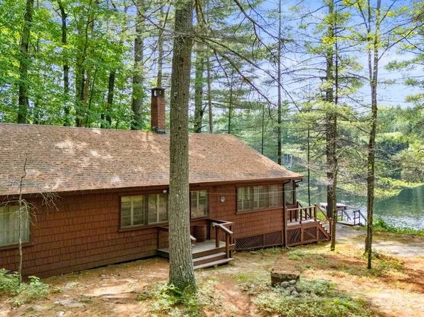8 Golden Way, New Gloucester, ME 04260