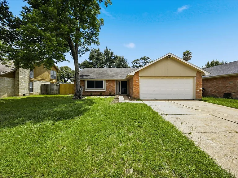 16310 Emberwood Dr — Photo 21