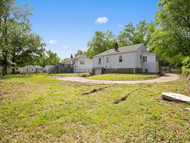 7007 Paisley Dr — Photo 18