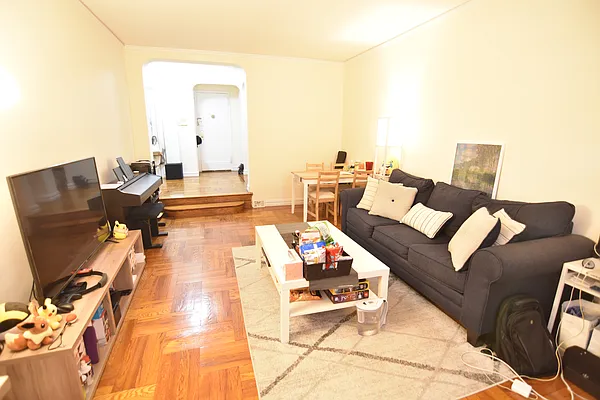Rented by Finders NYC | media 2