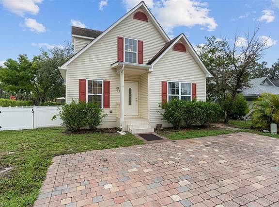 2nd image of 102 Leawood Cir