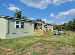 442 County Road 4455, Trenton, TX 75490