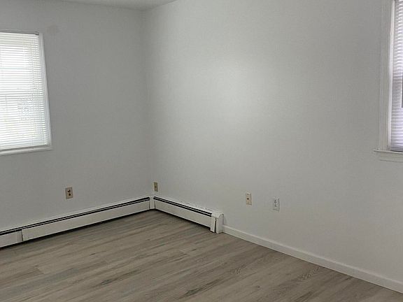 5th image of 3126 Bridge Ave Suite 1
