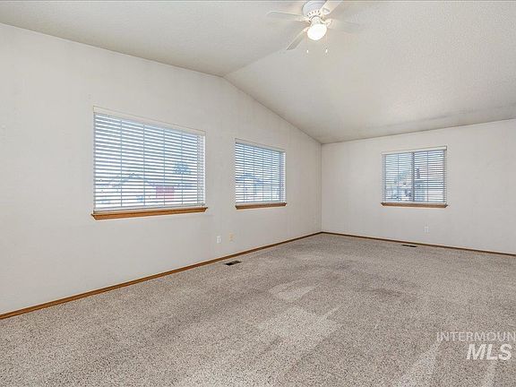 4th image of 1100 Burnett Dr #250-A