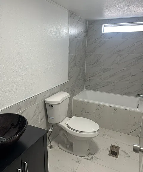 10902 Merrywood Dr — Photo 15