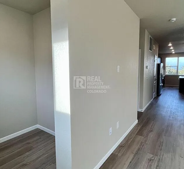 471 Interlocken Blvd — Photo 8