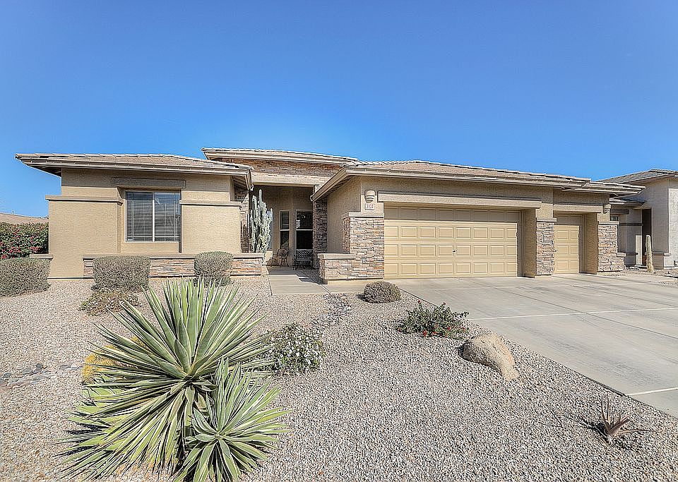 1st image of 3104 E Waterview Dr