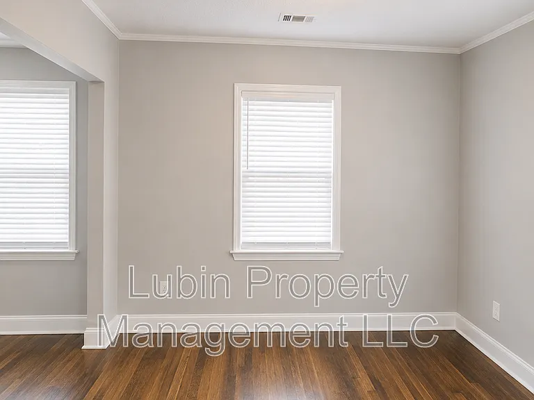 1132 Atlantic St — Photo 3