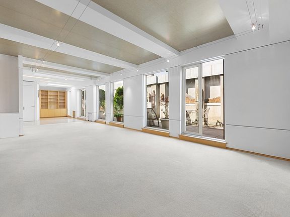 3rd image of 555 Park Ave Penthouse E