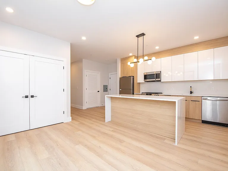 6710 Park Ave #302 — Photo 3