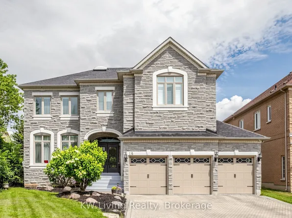 16 Montressor Ct, Richmond Hill, ON L4B 4B7