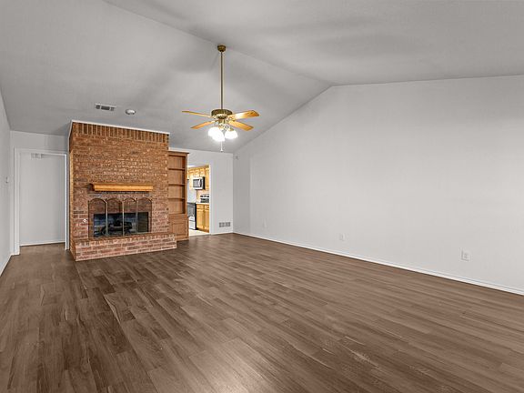 4th image of 4010 Garden Park Dr