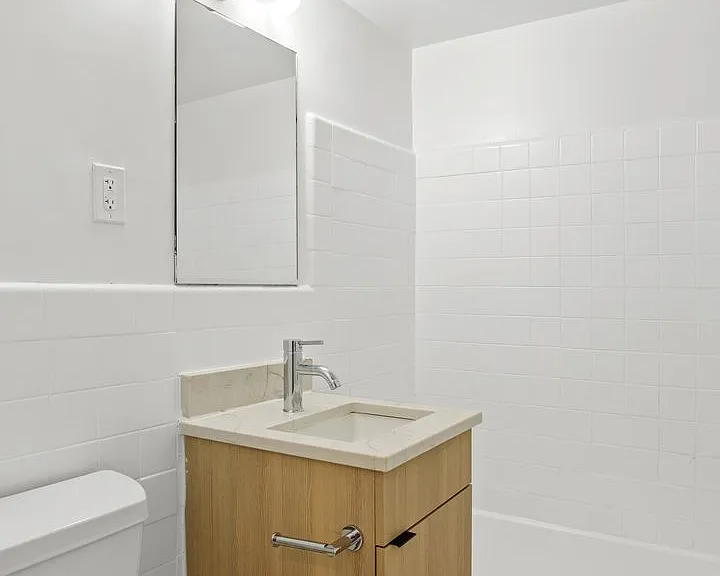 Modern Living at The Horizon | Prime Northwest DC Location — Photo 34