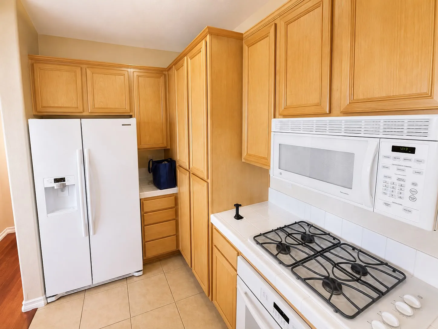 2 bed, 1061 sqft, $3,500 — Photo 4