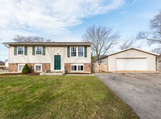 269 Galewood Dr, Bolingbrook, IL 60440