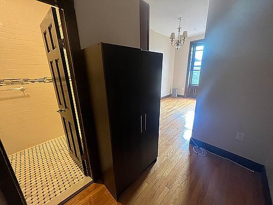 3rd image of 1207 Dean St #4L