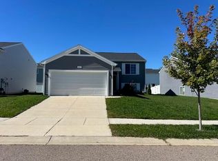2849 Jordan River Dr, Fowlerville, MI 48836