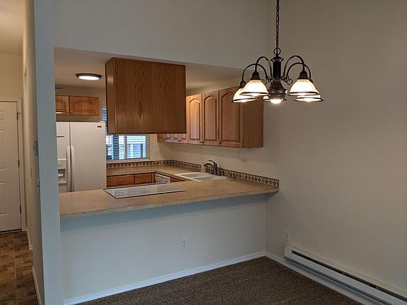 4th image of 4012 S 158th St APT L