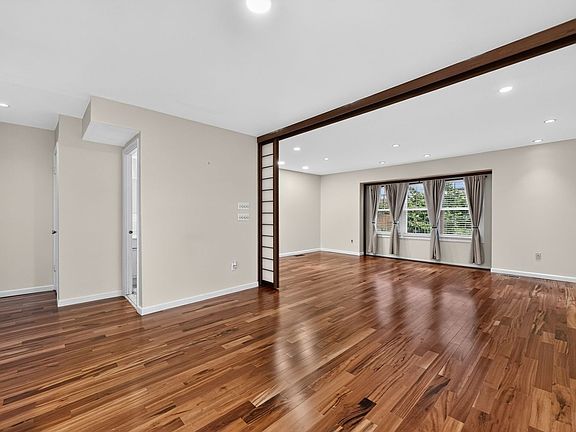 4th image of 10766 Castleton Turn