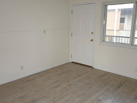 5th image of 185 Duane St APT 8