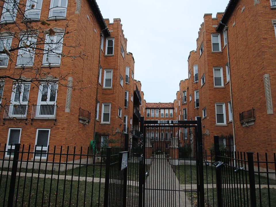 1st image of 1642 W Greenleaf Ave #5-3S