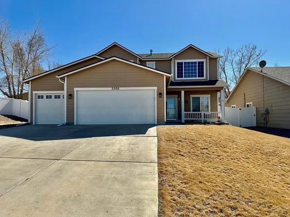 2208 Inspiration Ln, Pueblo, CO 81008