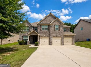 835 Lorrimont Ln, Fairburn, GA 30213