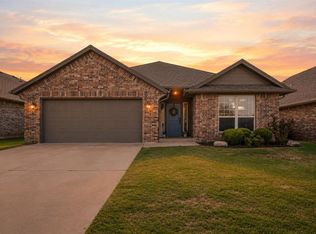 17605 Red Tailed Hawk Way, Edmond, OK 73012