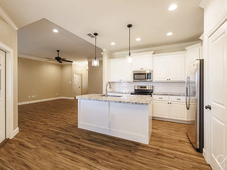 7325 Wildflower Way — Photo 10