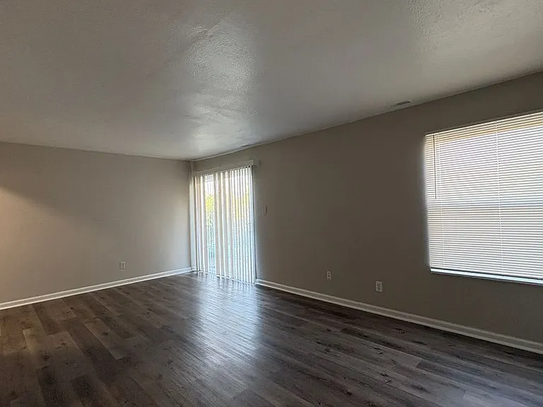 7353 Rockleigh Ave #A — Photo 100