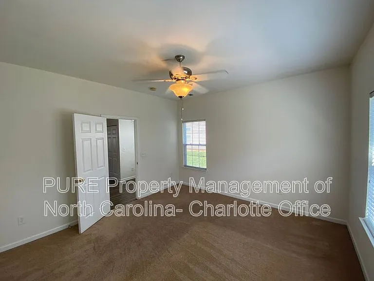 8622 Twined Creek Ln — Photo 26
