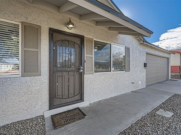 2nd image of 701 Palmhurst Dr