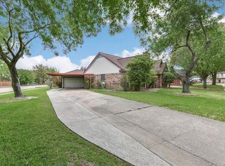 2313 Wake Forest Dr, Deer Park, TX 77536