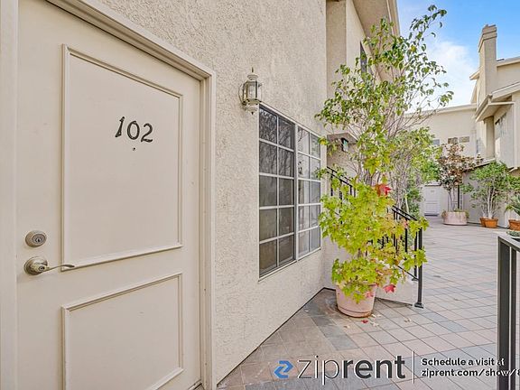 2nd image of 14727 Magnolia Blvd Unit 102