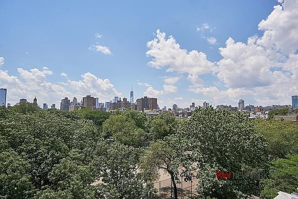 Rented by Keller Williams NYC | media 26