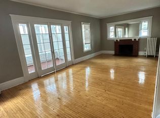 301 W 22nd St #3, Minneapolis, MN 55404