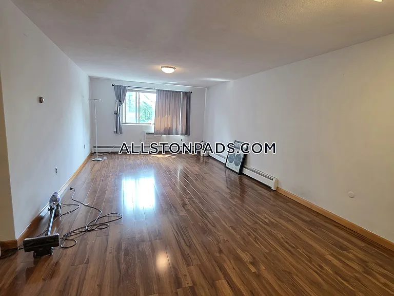 28 Brentwood St #7 — Photo 18